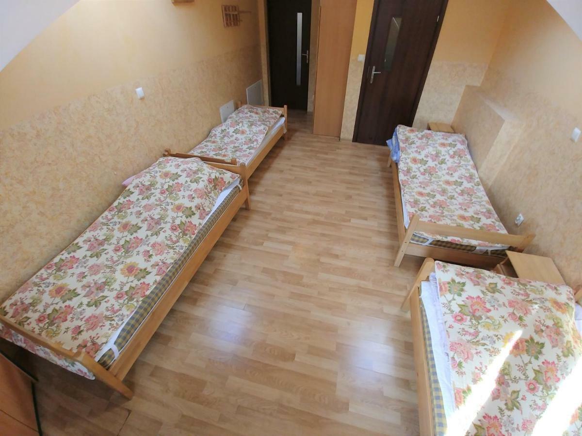 Bed and Breakfast U Zosi Пизувка Екстер'єр фото