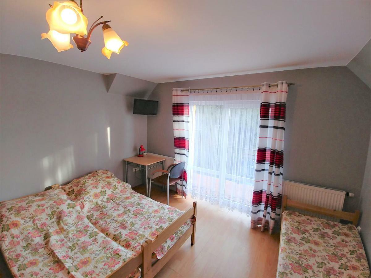 Bed and Breakfast U Zosi Пизувка Екстер'єр фото